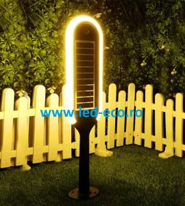 Iluminat Exterior cu Led: Lampa led 5W cu panou solar